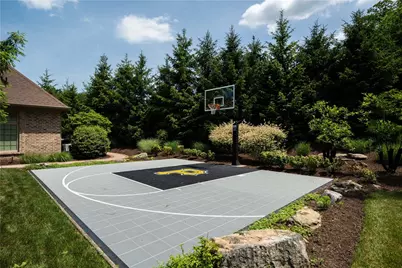 3005 Whispering Creek Dr, Hampton, PA 15101 - Photo 5