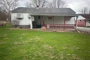 49 Haywood St, West Middlesex Boro, PA 16159 - Photo 3