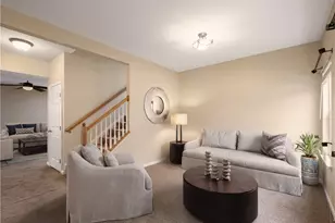 6042 Middlefield Dr, South Fayette, PA 15057 - Photo 5