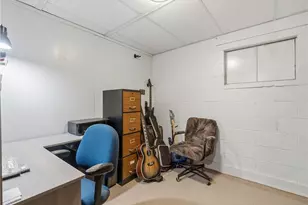 893 Dillie Rd, Washingtn-Ruff Creek, PA 15329 - Photo 27