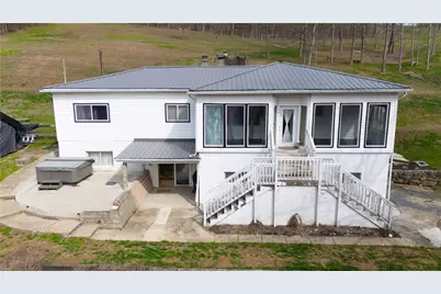 893 Dillie Rd, Washingtn-Ruff Creek, PA 15329 - Photo 1