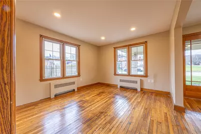 202 E Georgia Ave, Connellsville, PA 15425 - Photo 7