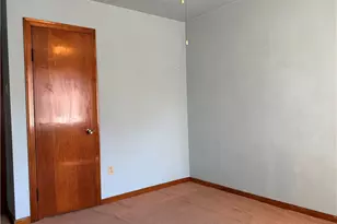 885 E Hill Dr, New Kensington, PA 15068 - Photo 21