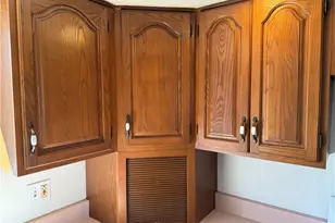 885 E Hill Dr, New Kensington, PA 15068 - Photo 13