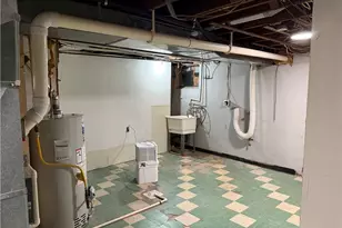 885 E Hill Dr, New Kensington, PA 15068 - Photo 27