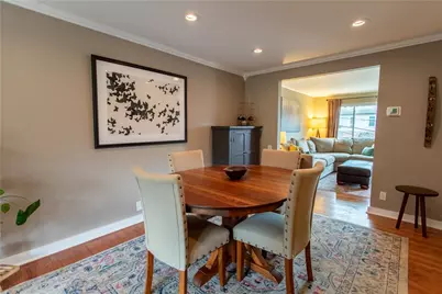 1030 Mirror St, Pittsburgh, PA 15217 - Photo 9