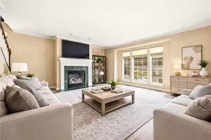 703 Lakeview Ct, Adams Township, PA 16046 - Photo 3