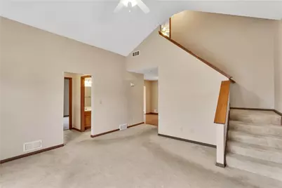 1033 Timberwood Dr, Chippewa Township, PA 15010 - Photo 5