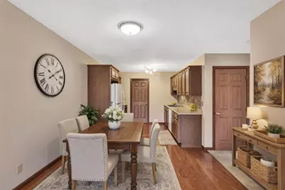 1033 Timberwood Dr, Chippewa Township, PA 15010 - Photo 7