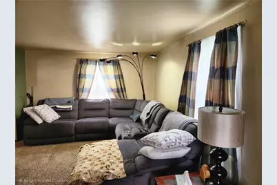 2022 Gordon Avenue, McKeesport, PA 15132 - Photo 5