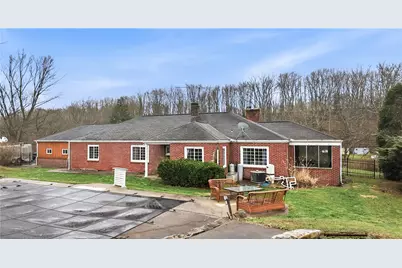 516 Wallace Run Rd, Beaver Falls, PA 15010 - Photo 5