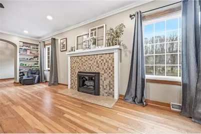 516 Wallace Run Rd, Beaver Falls, PA 15010 - Photo 9