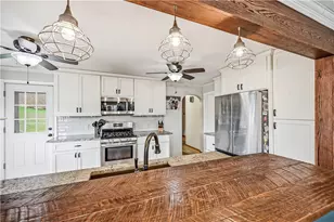 516 Wallace Run Rd, Beaver Falls, PA 15010 - Photo 17