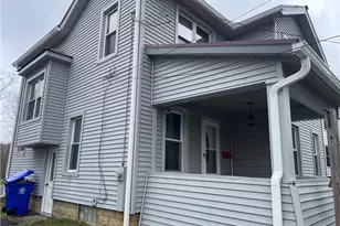 28 N Main St, Greenville Boro, PA 16125 - Photo 3