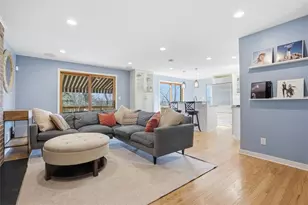 209 Grandview Dr S, Pittsburgh, PA 15215 - Photo 15