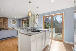 209 Grandview Dr S, Pittsburgh, PA 15215 - Photo 7