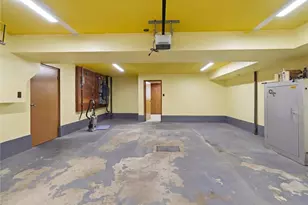 1233 Bickerton Dr, Clairton, PA 15025 - Photo 35