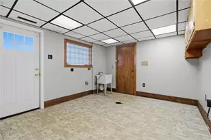 1233 Bickerton Dr, Clairton, PA 15025 - Photo 31