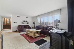 1233 Bickerton Dr, Clairton, PA 15025 - Photo 7