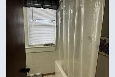 411 Rainey Ave, Grove City Boro, PA 16127 - Photo 15