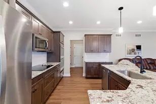 101 Imperial Dr, Adams Township, PA 16059 - Photo 11