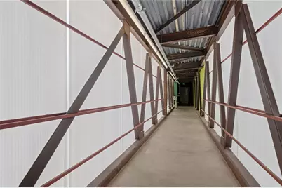 5491 Penn Ave #B303, Friendship Park, PA 15206 - Photo 9