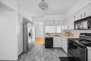 162 Old Village Ln, Bethel Park, PA 15102 - Photo 13