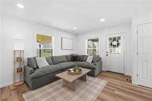 590 Glenwood Way, Center Township, PA 16001 - Photo 5