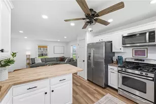 590 Glenwood Way, Center Township, PA 16001 - Photo 11