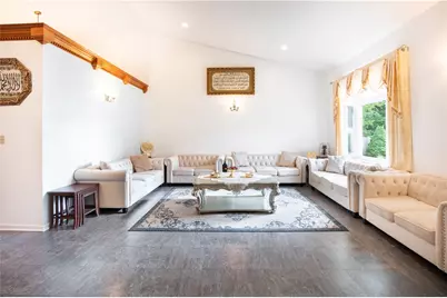 504 N Buhl Farm Dr, Hermitage, PA 16148 - Photo 5