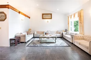 504 N Buhl Farm Dr, Hermitage, PA 16148 - Photo 5