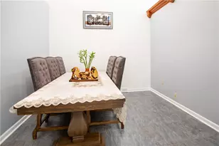 504 N Buhl Farm Dr, Hermitage, PA 16148 - Photo 9