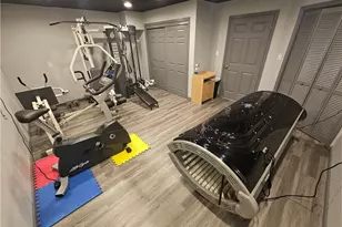 225 Profio Rd, Cecil, PA 15057 - Photo 39