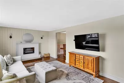 4956 Aspen St, West Mifflin, PA 15122 - Photo 5