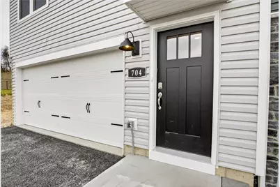 704 Olivia St, Collier Township, PA 15205 - Photo 3