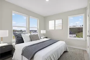 704 Olivia St, Collier Township, PA 15205 - Photo 23