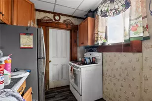 64 Stewart Ave, Greenville Boro, PA 16125 - Photo 19