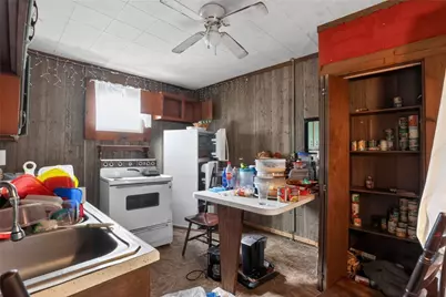 64 Stewart Ave, Greenville Boro, PA 16125 - Photo 9