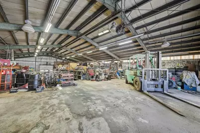 735 Perry Hwy, Lancaster Township, PA 16037 - Photo 3