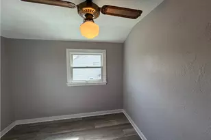 3309 Woodvue Dr, Pittsburgh, PA 15227 - Photo 15