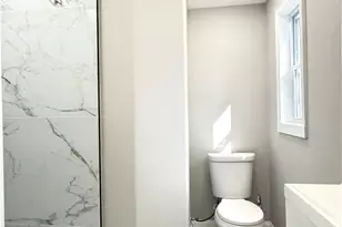 140 Orchard Dr, Pittsburgh, PA 15235 - Photo 11