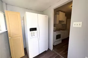 1020 Lakewood Ave, Elliott, PA 15220 - Photo 9