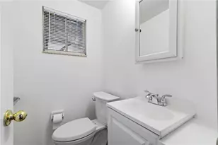 5167 Janie Dr, Pittsburgh, PA 15227 - Photo 13