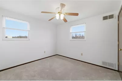 5167 Janie Dr, Pittsburgh, PA 15227 - Photo 27