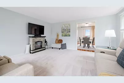 1587 Ashlawn Dr, Pittsburgh, PA 15241 - Photo 5