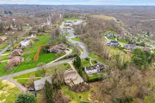 1587 Ashlawn Dr, Pittsburgh, PA 15241 - Photo 31