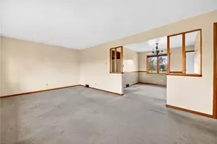 105 Clearview Dr, Economy, PA 15005 - Photo 7