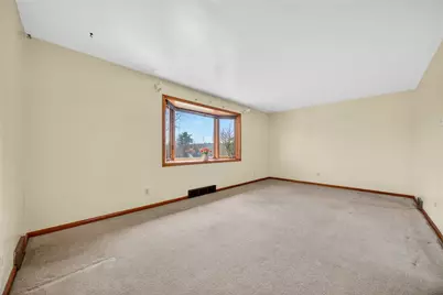 105 Clearview Dr, Economy, PA 15005 - Photo 9