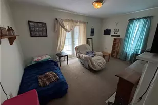 218 W Diamond St, Butler, PA 16001 - Photo 11