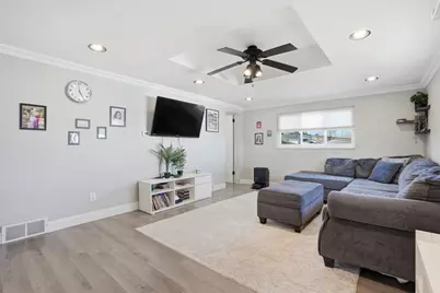 2833 Oak St, Bethel Park, PA 15102 - Photo 7